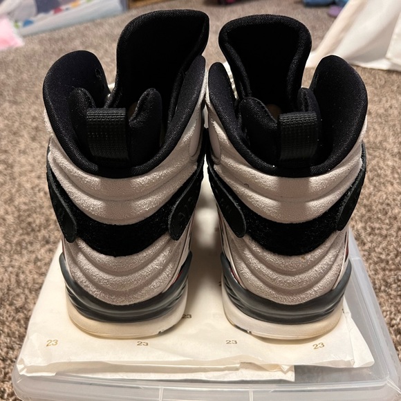 Authentic Air Jordan Retro 8 bugs bunny (2013) size 12 - Picture 3 of 5